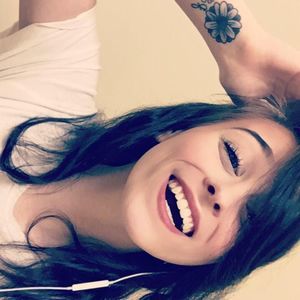 Meet your Posher, Kaila